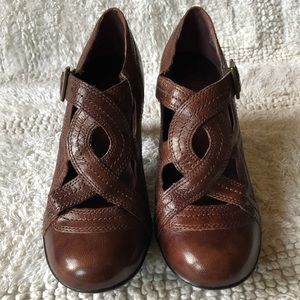 Indigo by Clark’s Pumps-Brown Leather-Buckle- 7